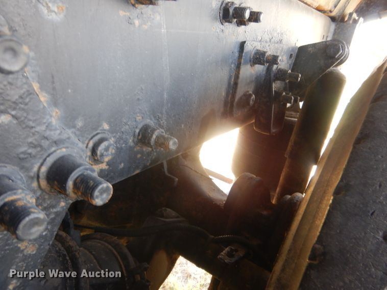 image for item HU9256 2006 Sterling LT7500  dump truck