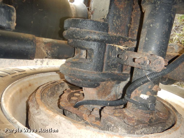 image for item HU9256 2006 Sterling LT7500  dump truck