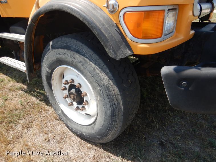 image for item HU9256 2006 Sterling LT7500  dump truck