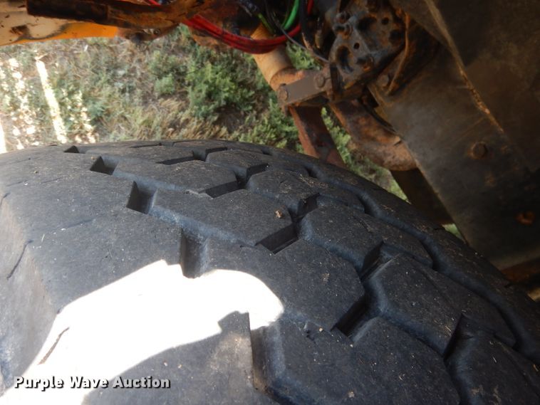 image for item HU9256 2006 Sterling LT7500  dump truck