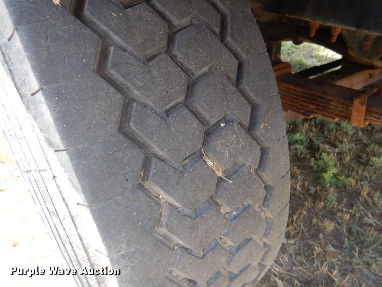 image for item HU9256 2006 Sterling LT7500  dump truck