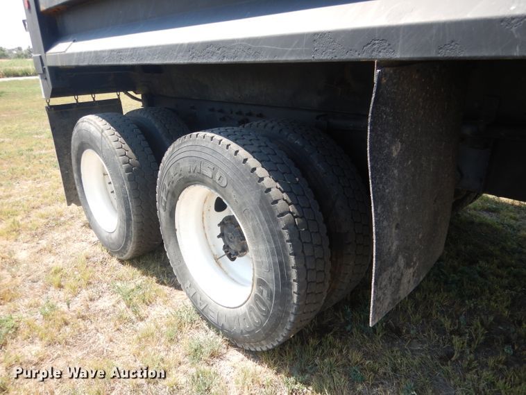 image for item HU9256 2006 Sterling LT7500  dump truck