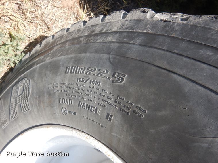 image for item HU9256 2006 Sterling LT7500  dump truck