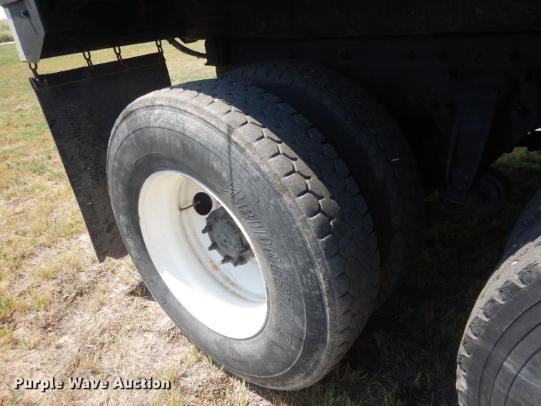 image for item HU9256 2006 Sterling LT7500  dump truck