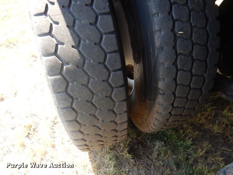 image for item HU9256 2006 Sterling LT7500  dump truck