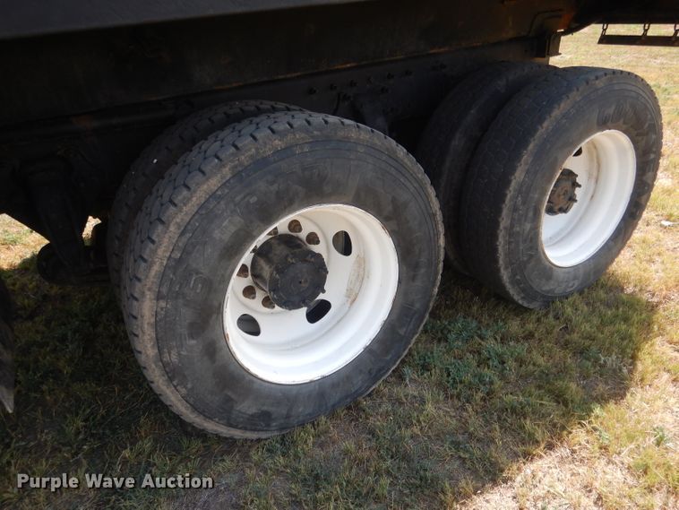 image for item HU9256 2006 Sterling LT7500  dump truck