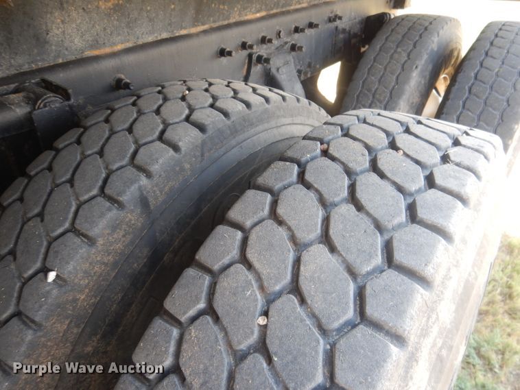 image for item HU9256 2006 Sterling LT7500  dump truck