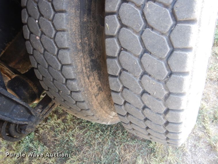 image for item HU9256 2006 Sterling LT7500  dump truck