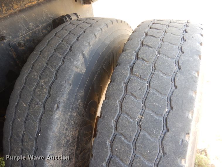 image for item HU9256 2006 Sterling LT7500  dump truck