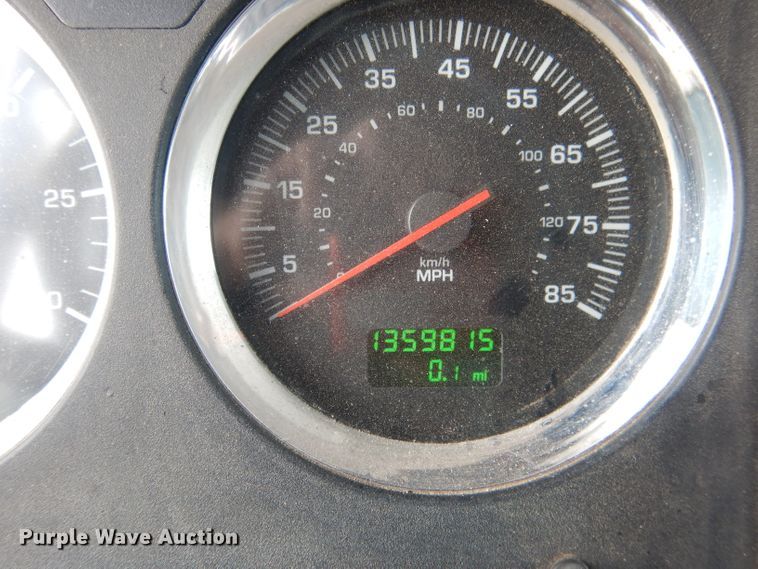 image for item HU9258 2007 Kenworth W900  semi truck