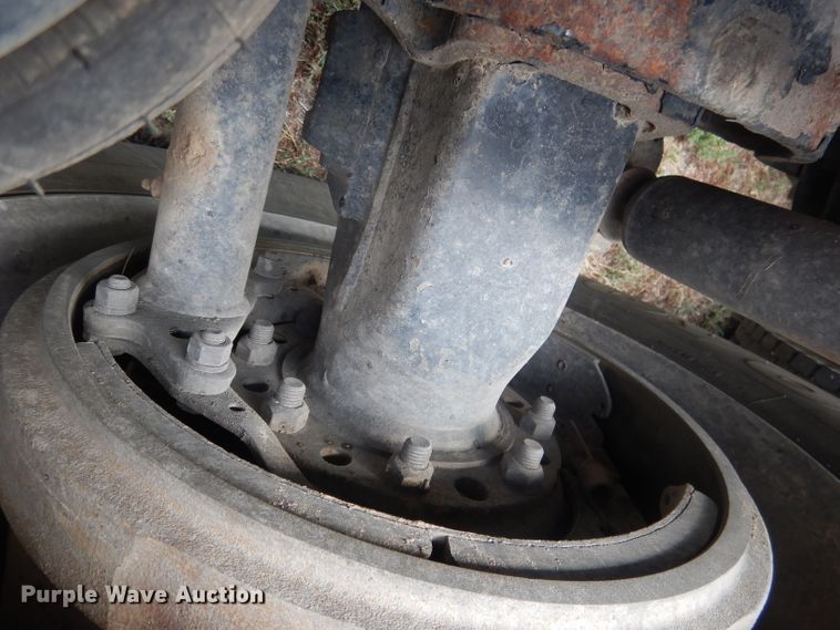 image for item HU9258 2007 Kenworth W900  semi truck