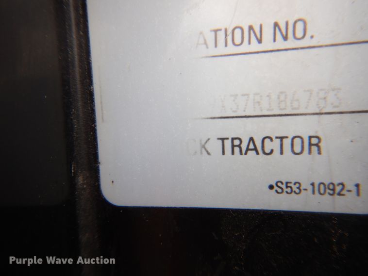 image for item HU9258 2007 Kenworth W900  semi truck