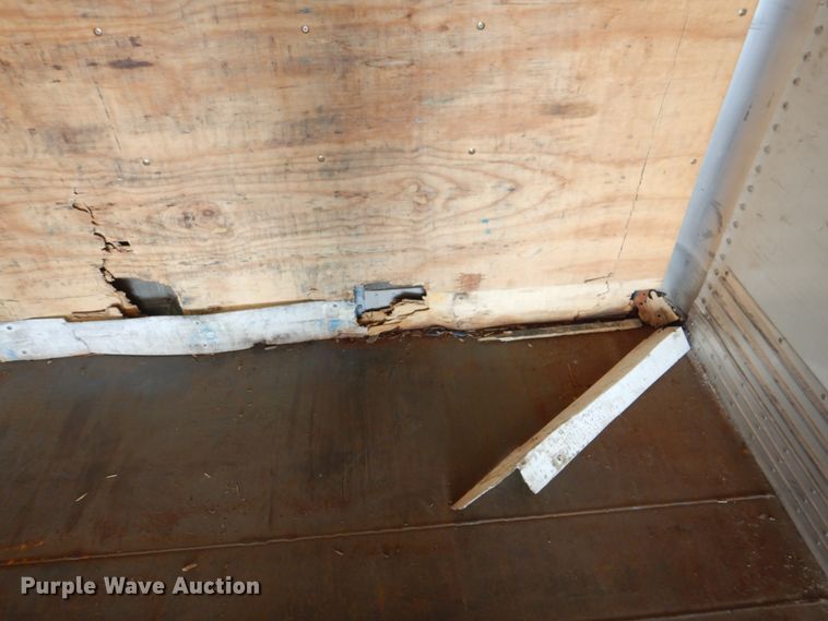 image for item IL9412 2006 Wabash  dry van trailer