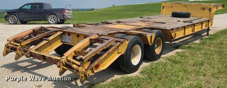 image for item IU9328 1967 Load King 252LR  drop deck equipment trailer