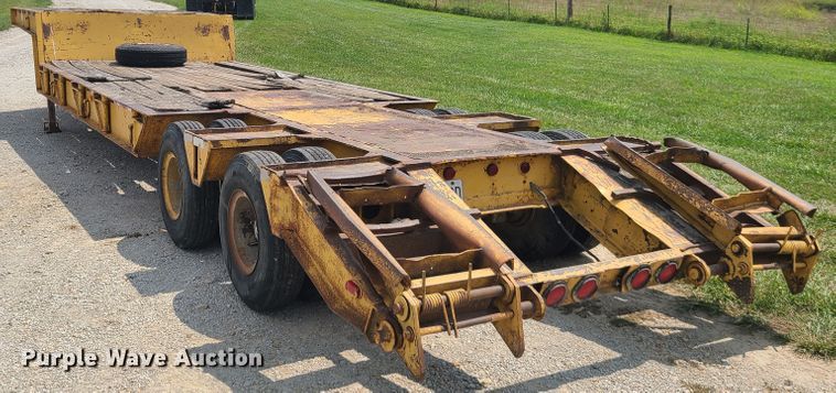 image for item IU9328 1967 Load King 252LR  drop deck equipment trailer