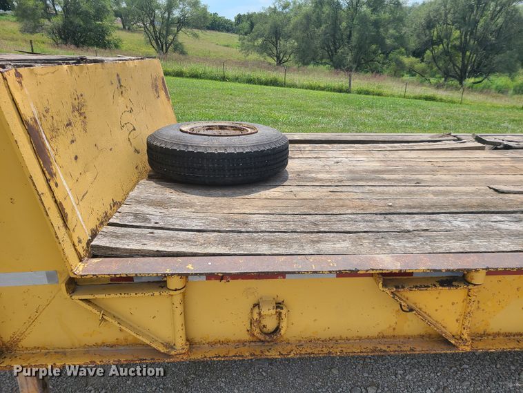 image for item IU9328 1967 Load King 252LR  drop deck equipment trailer