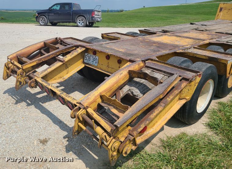 image for item IU9328 1967 Load King 252LR  drop deck equipment trailer