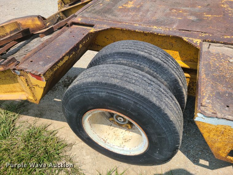 image for item IU9328 1967 Load King 252LR  drop deck equipment trailer