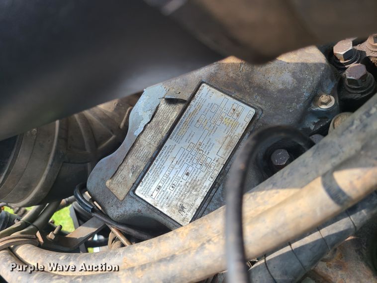 image for item IU9329 1993 Mack CH613  semi truck