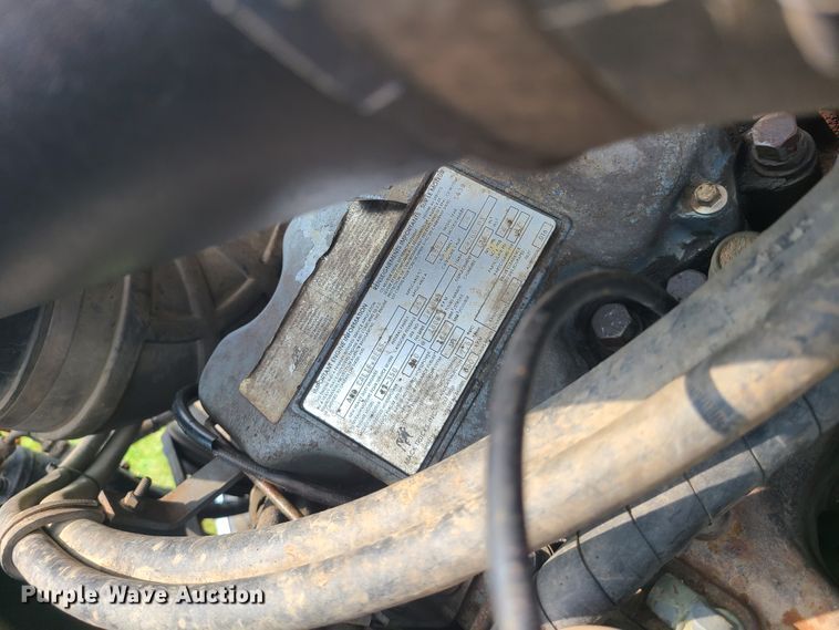 image for item IU9329 1993 Mack CH613  semi truck