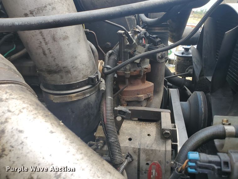 image for item IX9960 2007 International 8600  semi truck