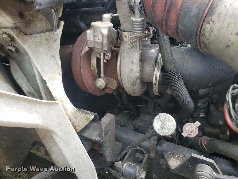 image for item IX9960 2007 International 8600  semi truck