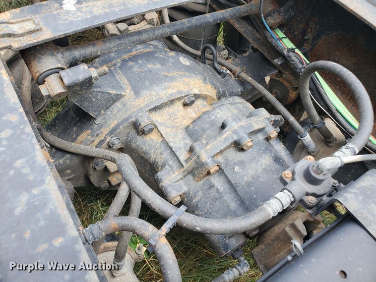 image for item IX9960 2007 International 8600  semi truck