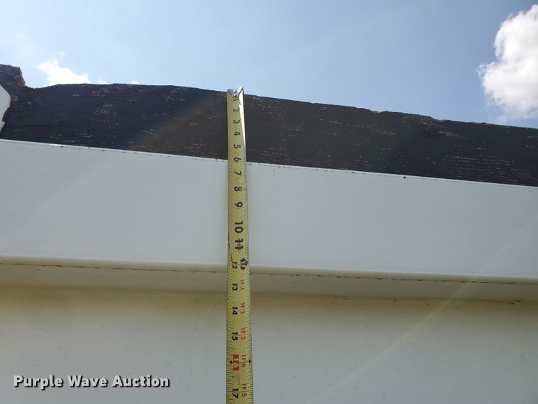 image for item IX9978 2016 Manac 46238AA00  end dump trailer