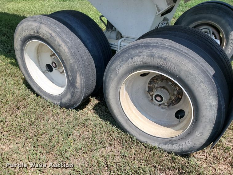 image for item IX9978 2016 Manac 46238AA00  end dump trailer