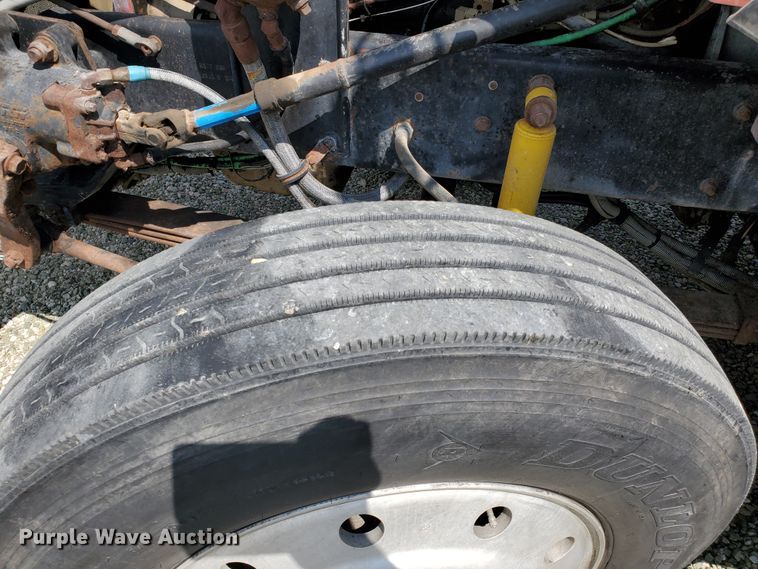 image for item IX9979 1990 Kenworth T800  semi truck