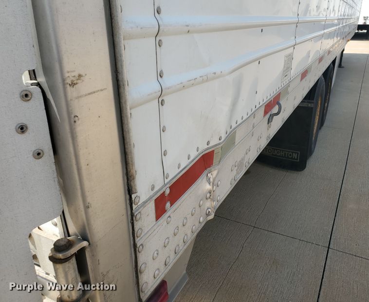 image for item JM9522 2008 Utility  refrigerated van trailer
