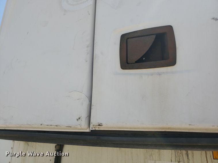 image for item JM9522 2008 Utility  refrigerated van trailer