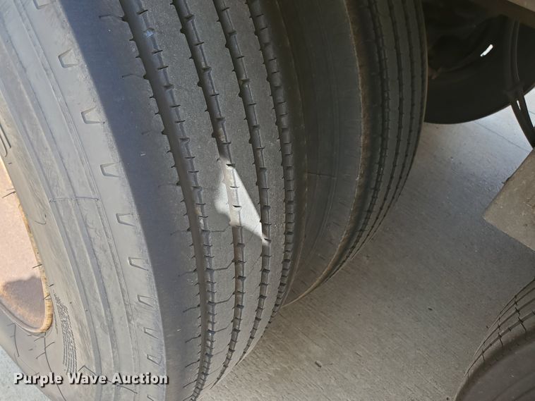 image for item JM9522 2008 Utility  refrigerated van trailer