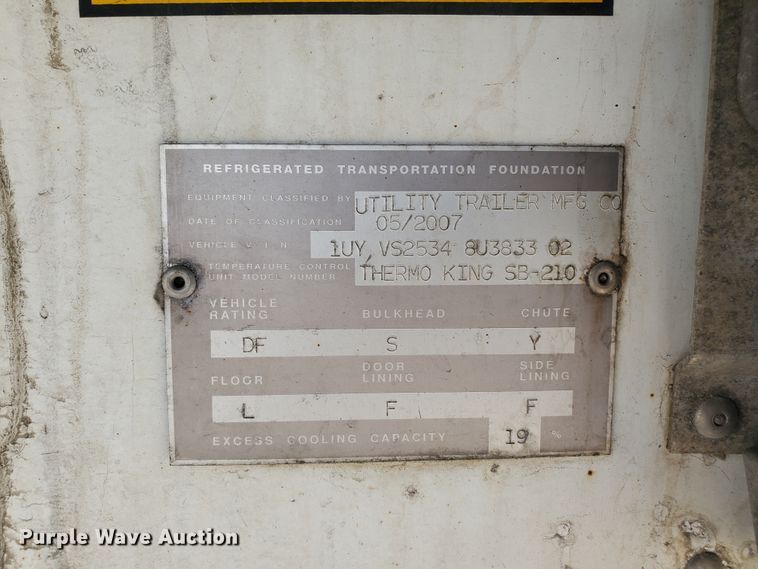 image for item JM9522 2008 Utility  refrigerated van trailer