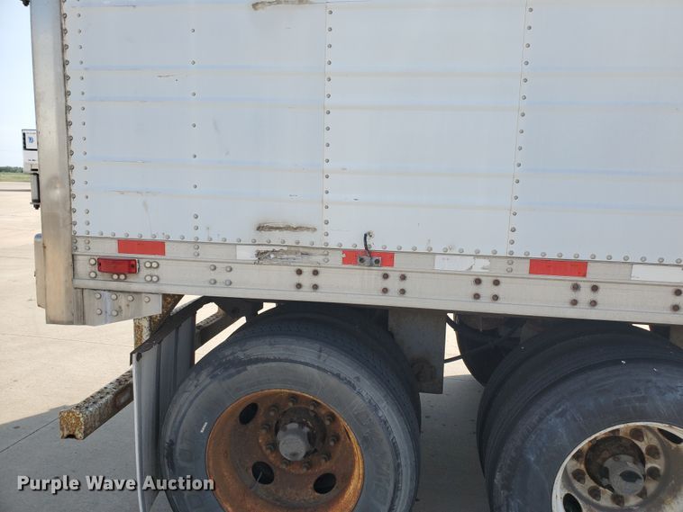 image for item JM9527 2003 Great Dane  refrigerated van trailer