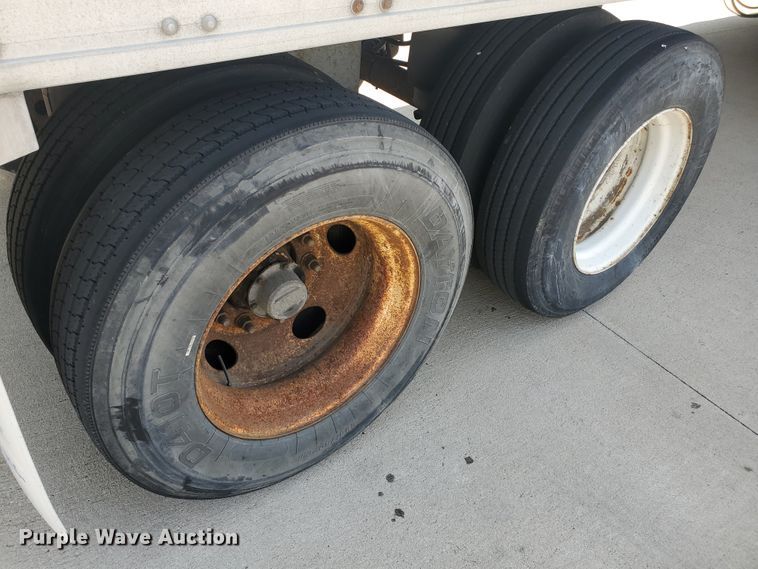 image for item JM9527 2003 Great Dane  refrigerated van trailer