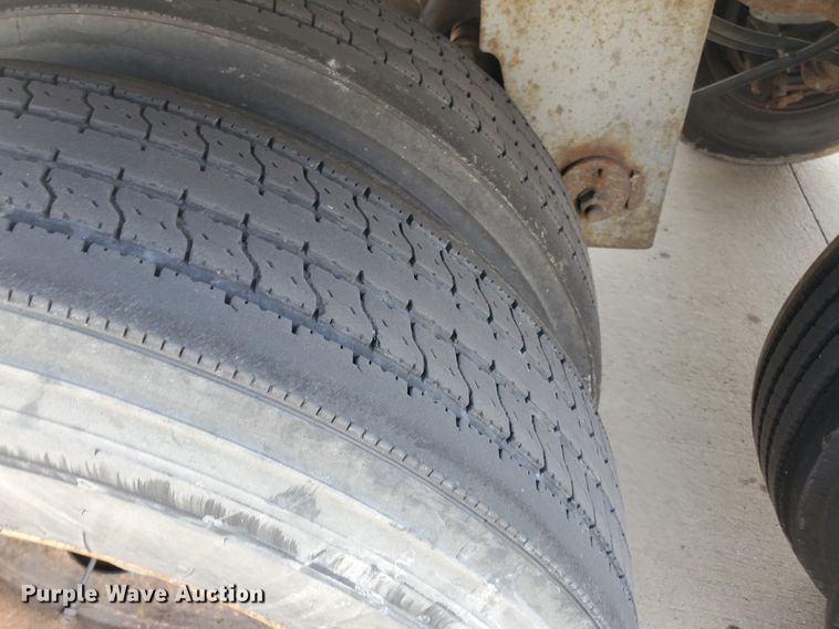 image for item JM9527 2003 Great Dane  refrigerated van trailer