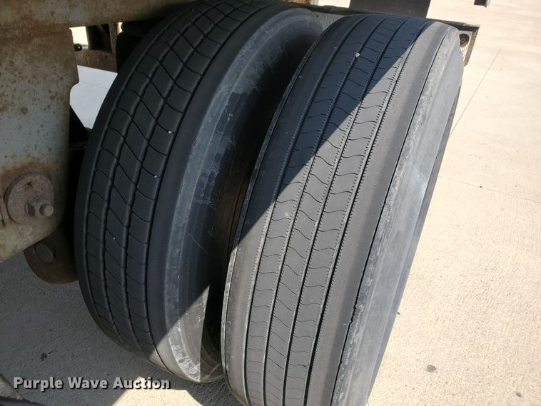 image for item JM9527 2003 Great Dane  refrigerated van trailer