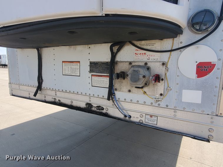 image for item JM9528 2003 Great Dane 7811TZ-1A 53  refrigerated van trailer