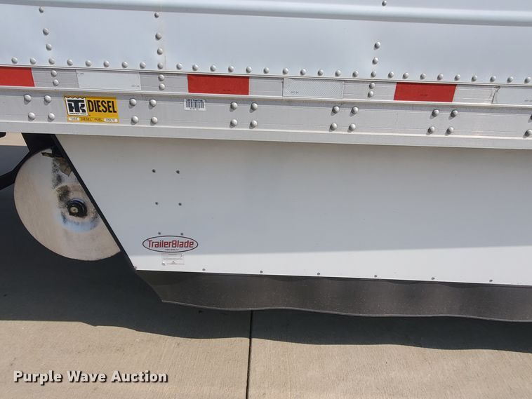 image for item JM9528 2003 Great Dane 7811TZ-1A 53  refrigerated van trailer