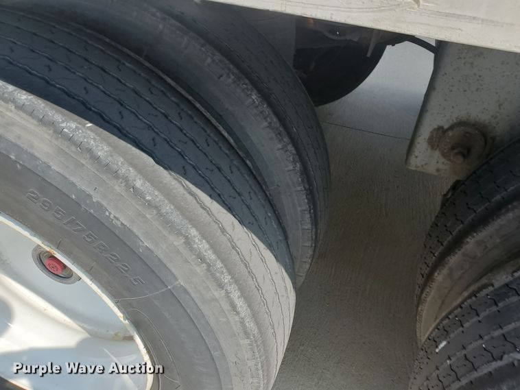 image for item JM9528 2003 Great Dane 7811TZ-1A 53  refrigerated van trailer