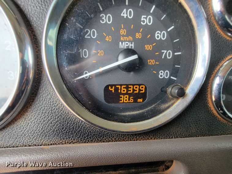 image for item KD9407 2012 Peterbilt 388  semi truck