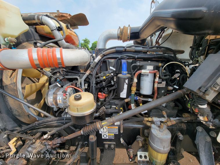 image for item KD9407 2012 Peterbilt 388  semi truck