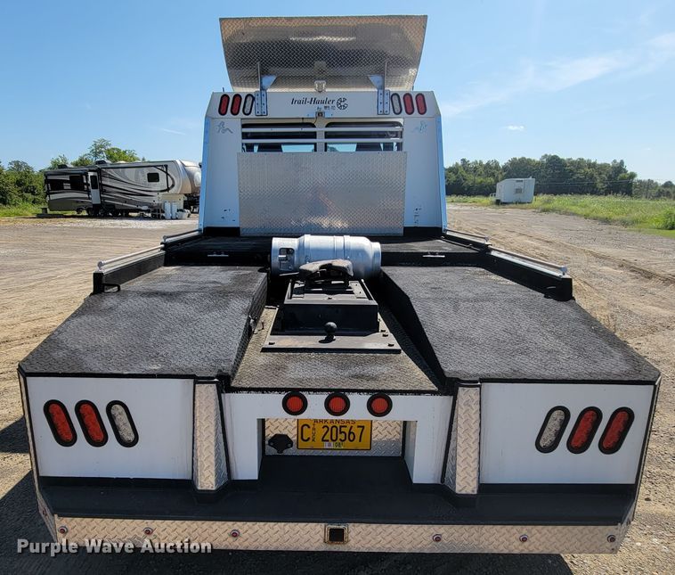 image for item KD9427 2000 Freightliner FL60  flatbed truck