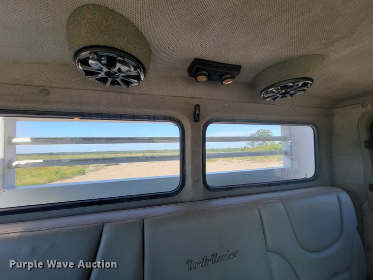 image for item KD9427 2000 Freightliner FL60  flatbed truck