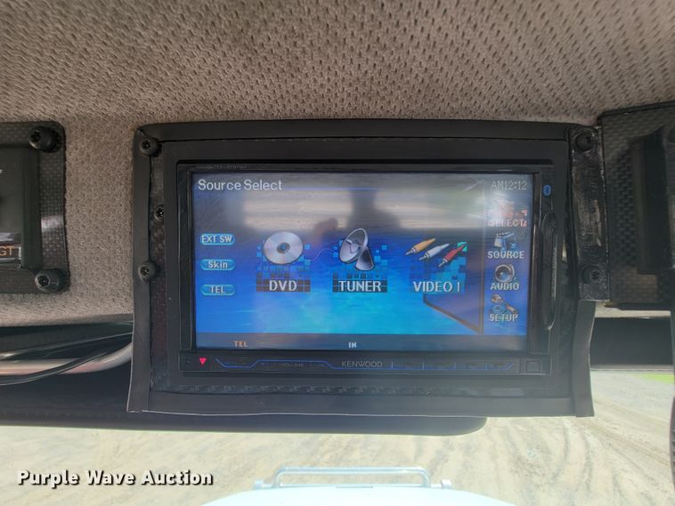 image for item KD9427 2000 Freightliner FL60  flatbed truck