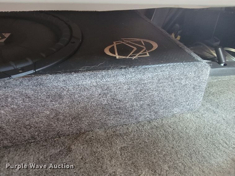 image for item KD9427 2000 Freightliner FL60  flatbed truck