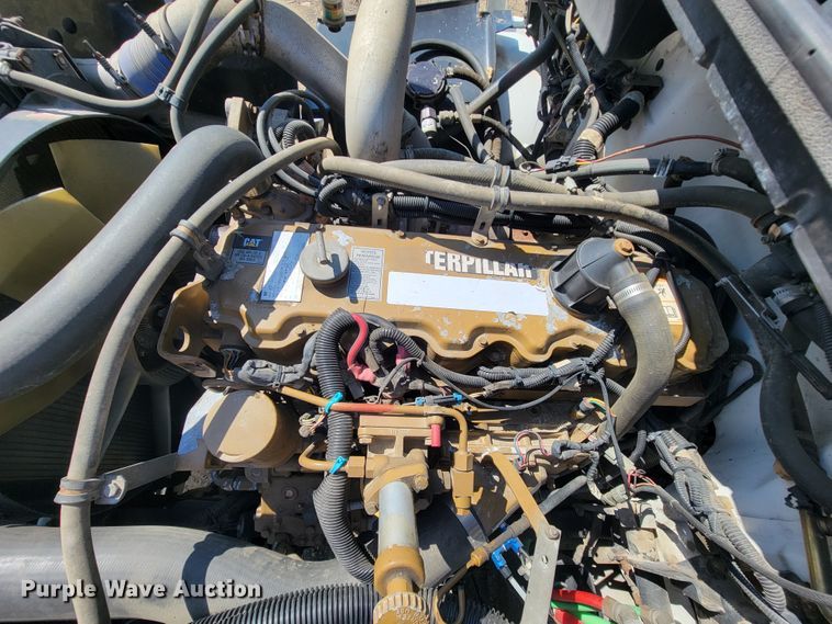 image for item KD9427 2000 Freightliner FL60  flatbed truck