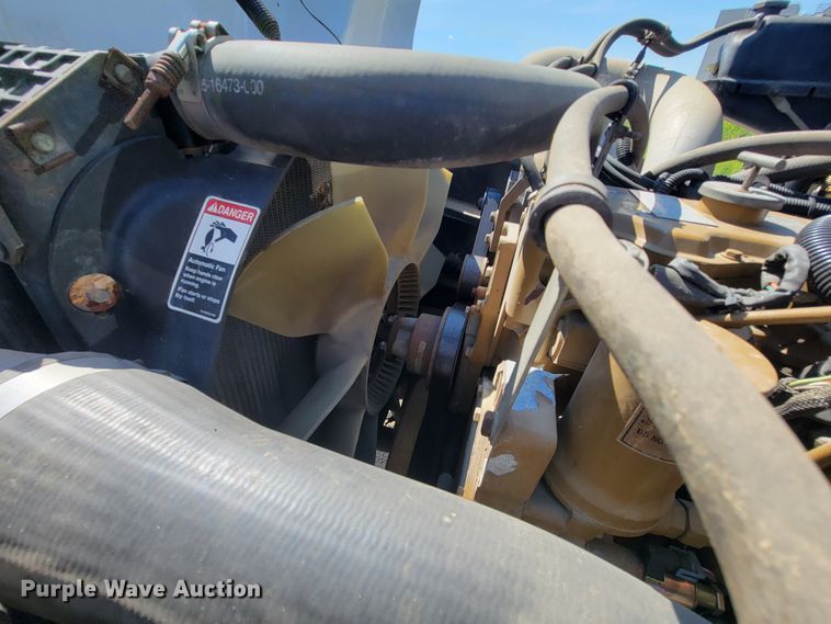 image for item KD9427 2000 Freightliner FL60  flatbed truck