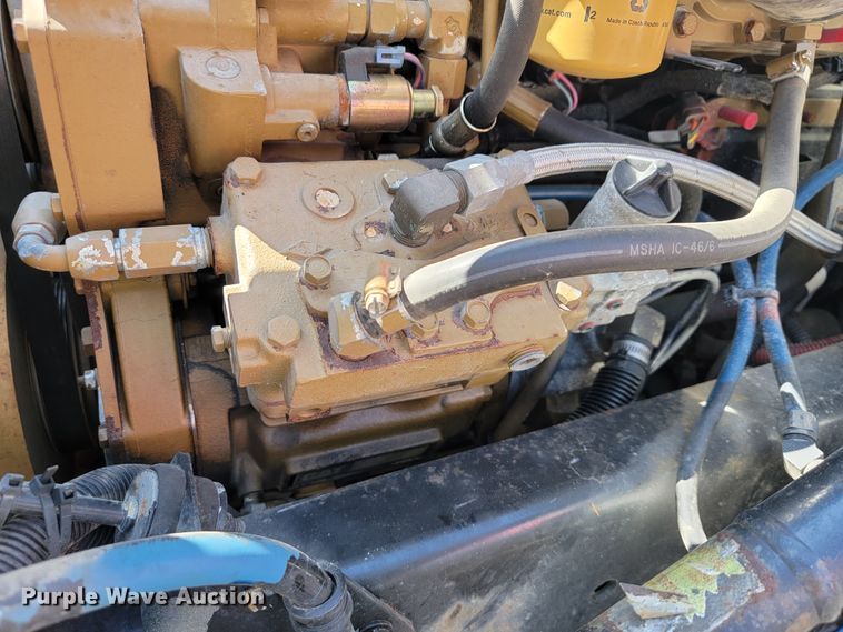 image for item KD9427 2000 Freightliner FL60  flatbed truck